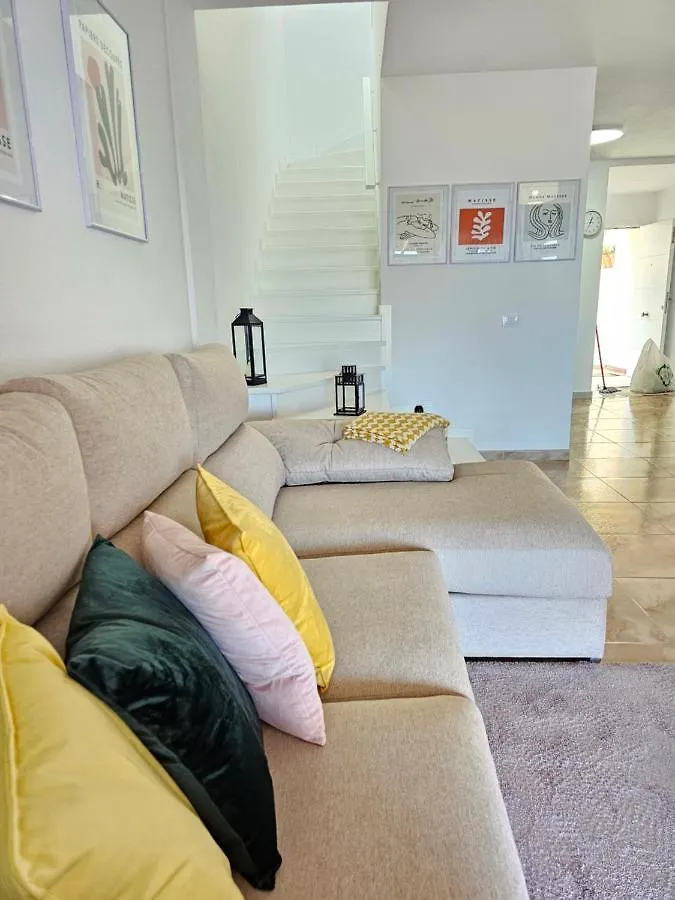 New Holiday Home Beautiful Sea View With Aircon, Costa Adeje アデヘ アパート